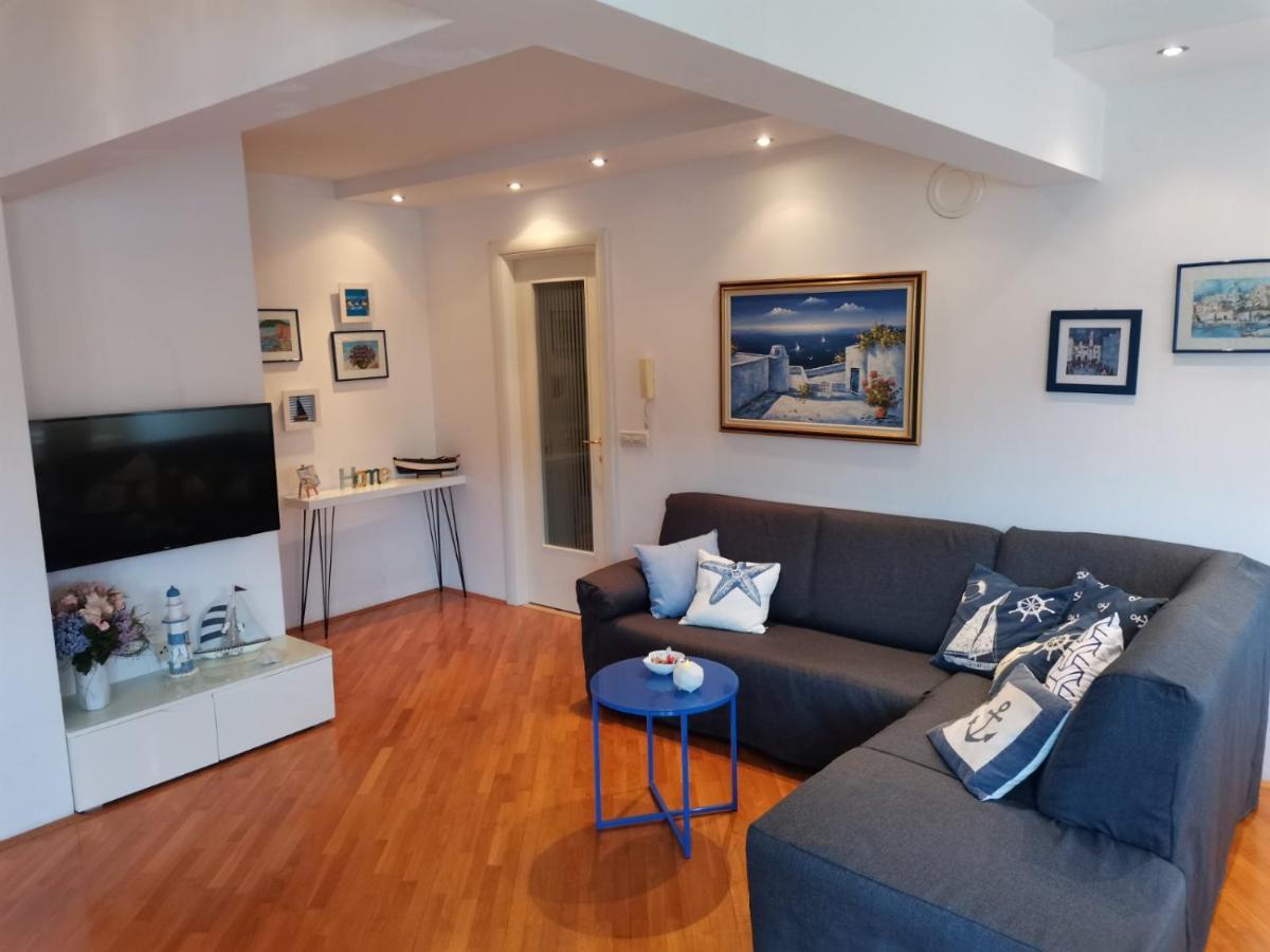 1 Apartmant & 1 Delux Room With Bathroom Дубровник Екстериор снимка