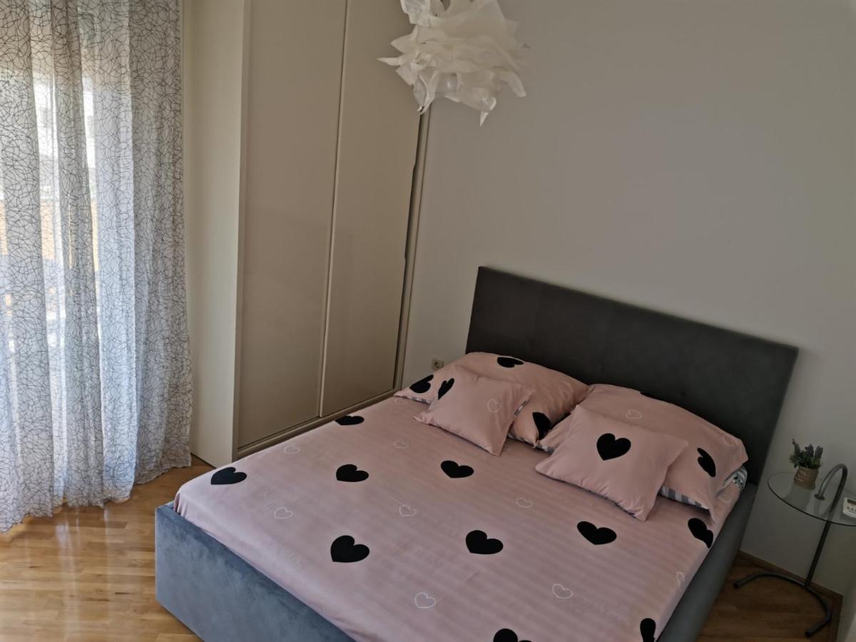 1 Apartmant & 1 Delux Room With Bathroom Дубровник Екстериор снимка