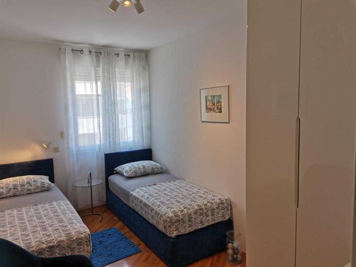 1 Apartmant & 1 Delux Room With Bathroom Дубровник Екстериор снимка