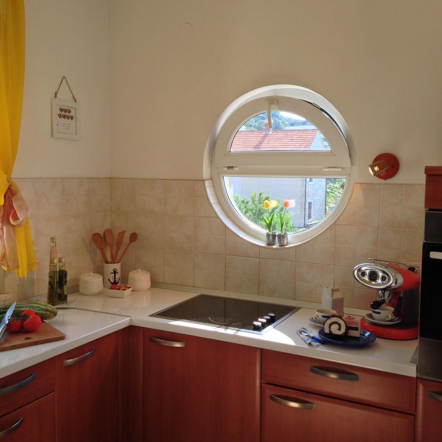 1 Apartmant & 1 Delux Room With Bathroom Дубровник Екстериор снимка