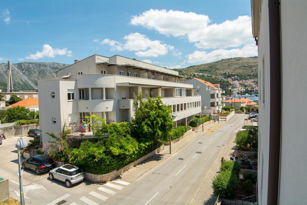 1 Apartmant & 1 Delux Room With Bathroom Дубровник Екстериор снимка